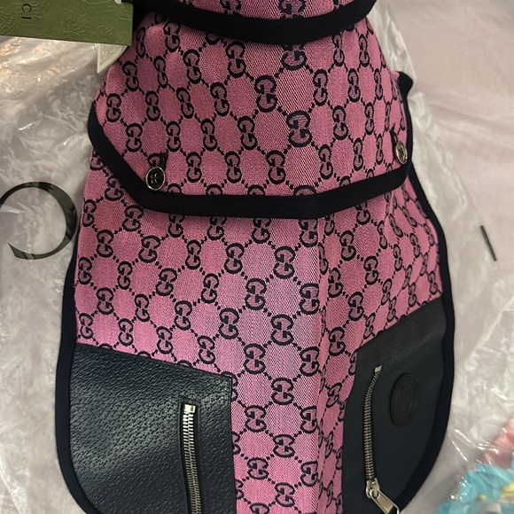 New Authentic Gucci Pink GG Monogram Dog Clothes Trench Coat - Picture 9 of 9